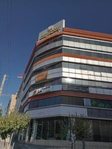 تغییر سریع عناوین بانک آینده به ملی + عکس