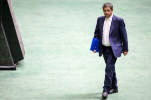 علیرضا محجوب: تغییر وزرا هیچ تاثیری بر بازار ارز ندارد